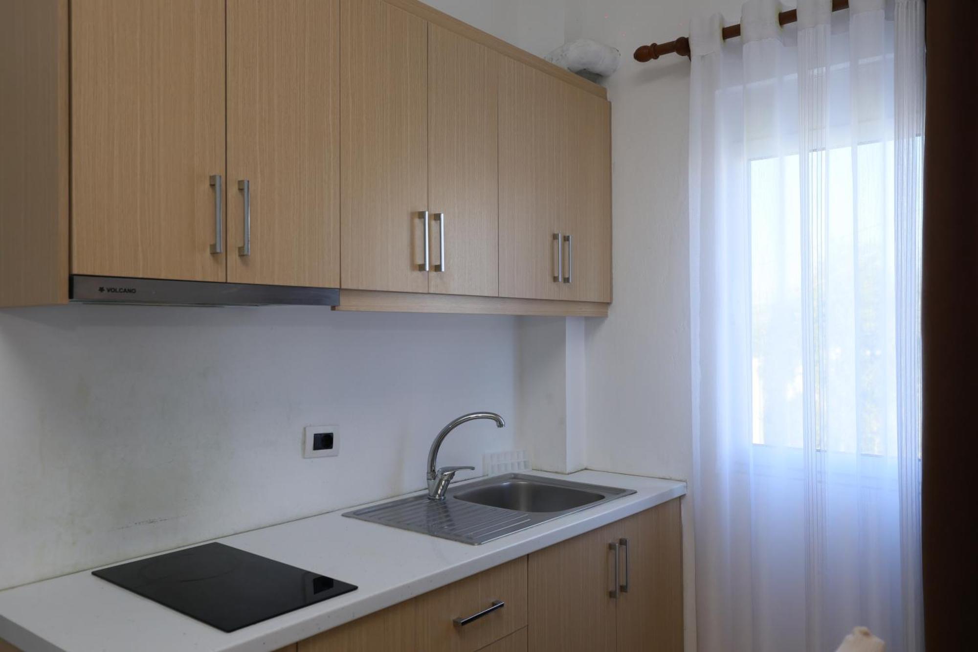 Michelle Apartments Ксамил Екстериор снимка