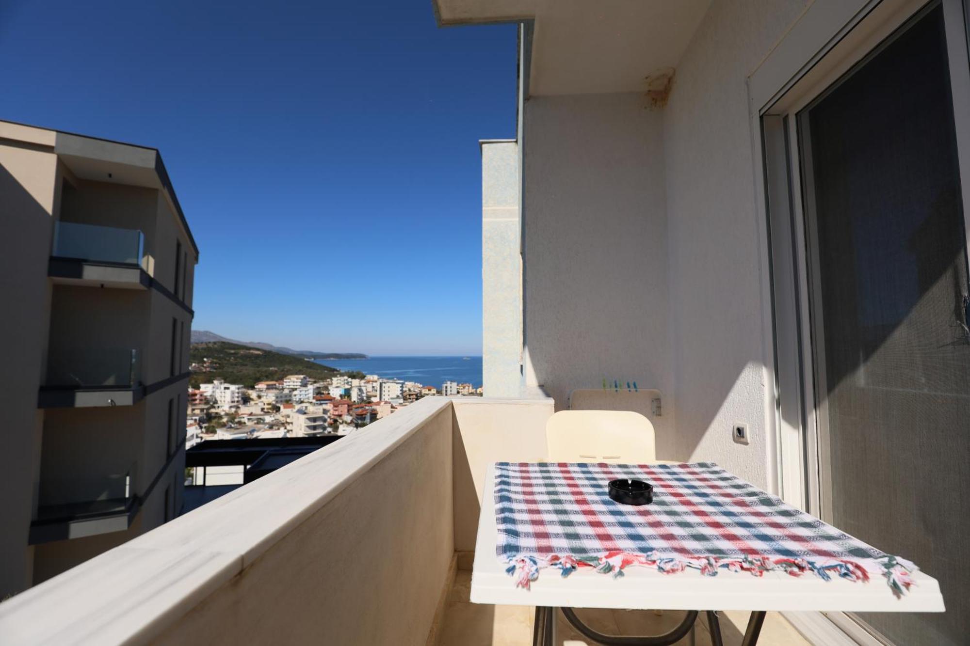 Michelle Apartments Ксамил Екстериор снимка