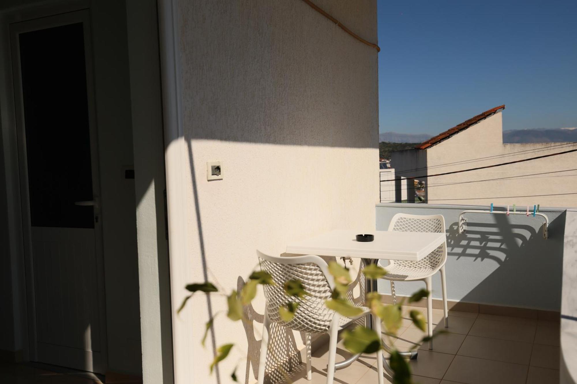 Michelle Apartments Ксамил Екстериор снимка
