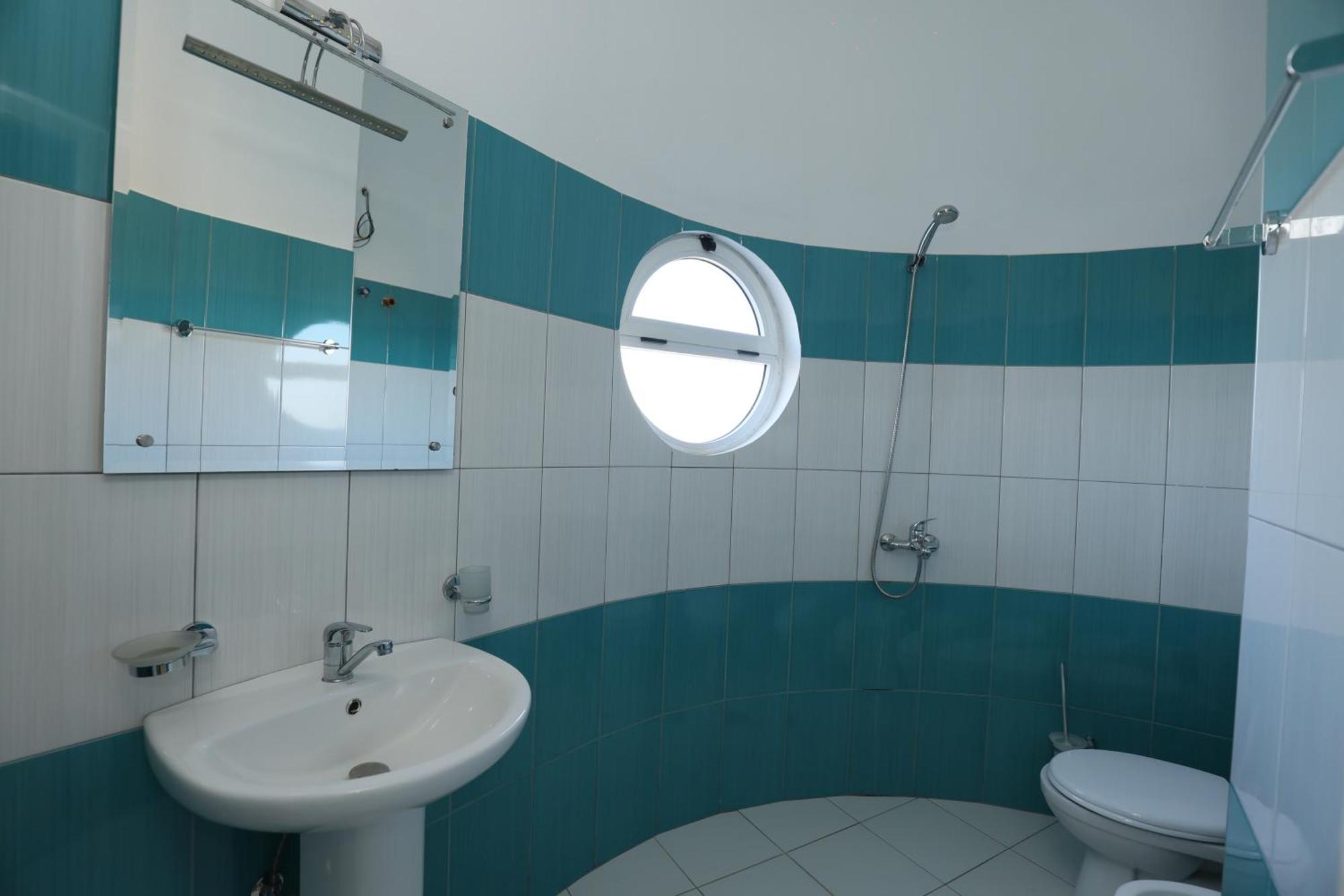 Michelle Apartments Ксамил Екстериор снимка