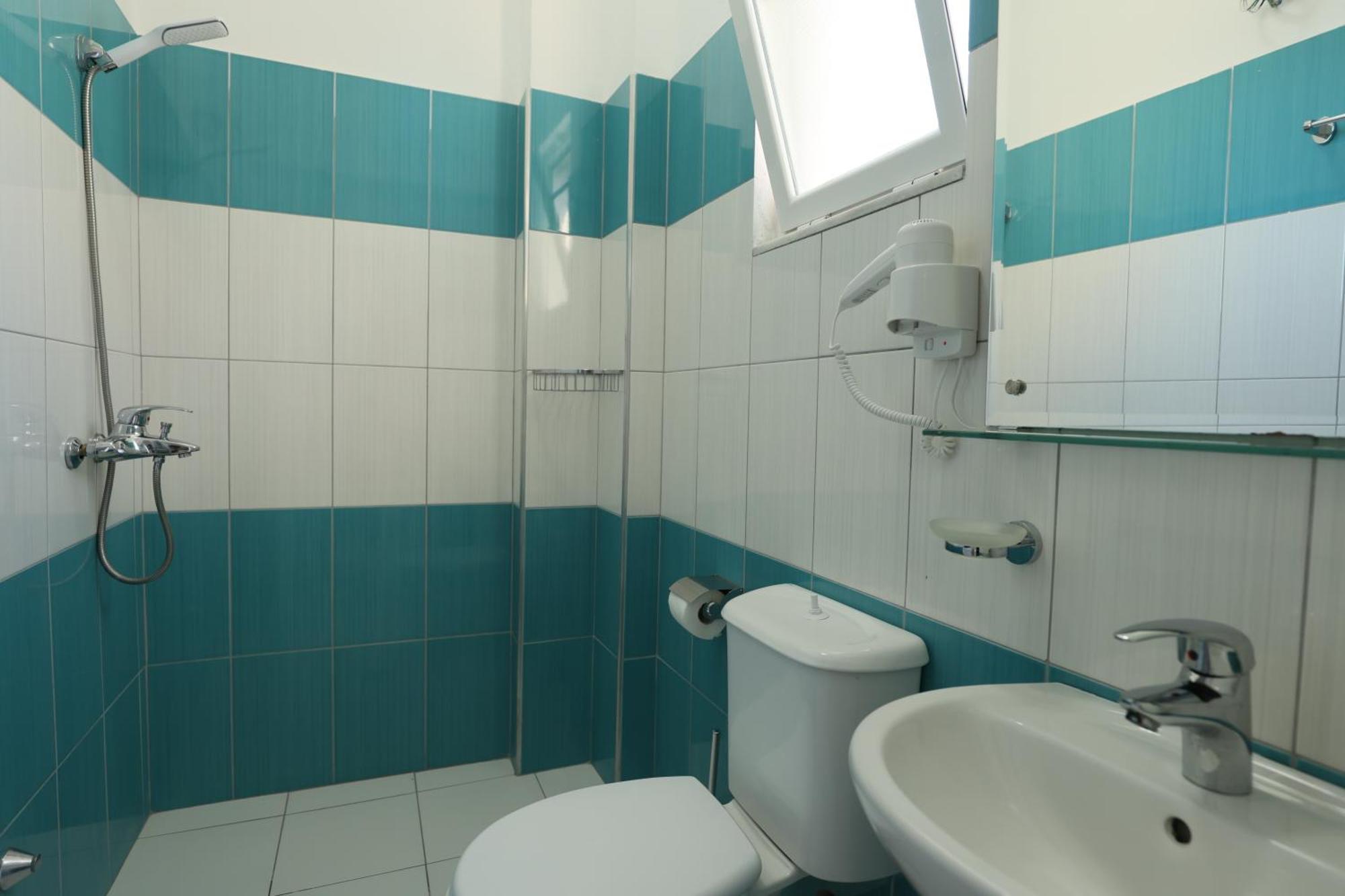 Michelle Apartments Ксамил Екстериор снимка