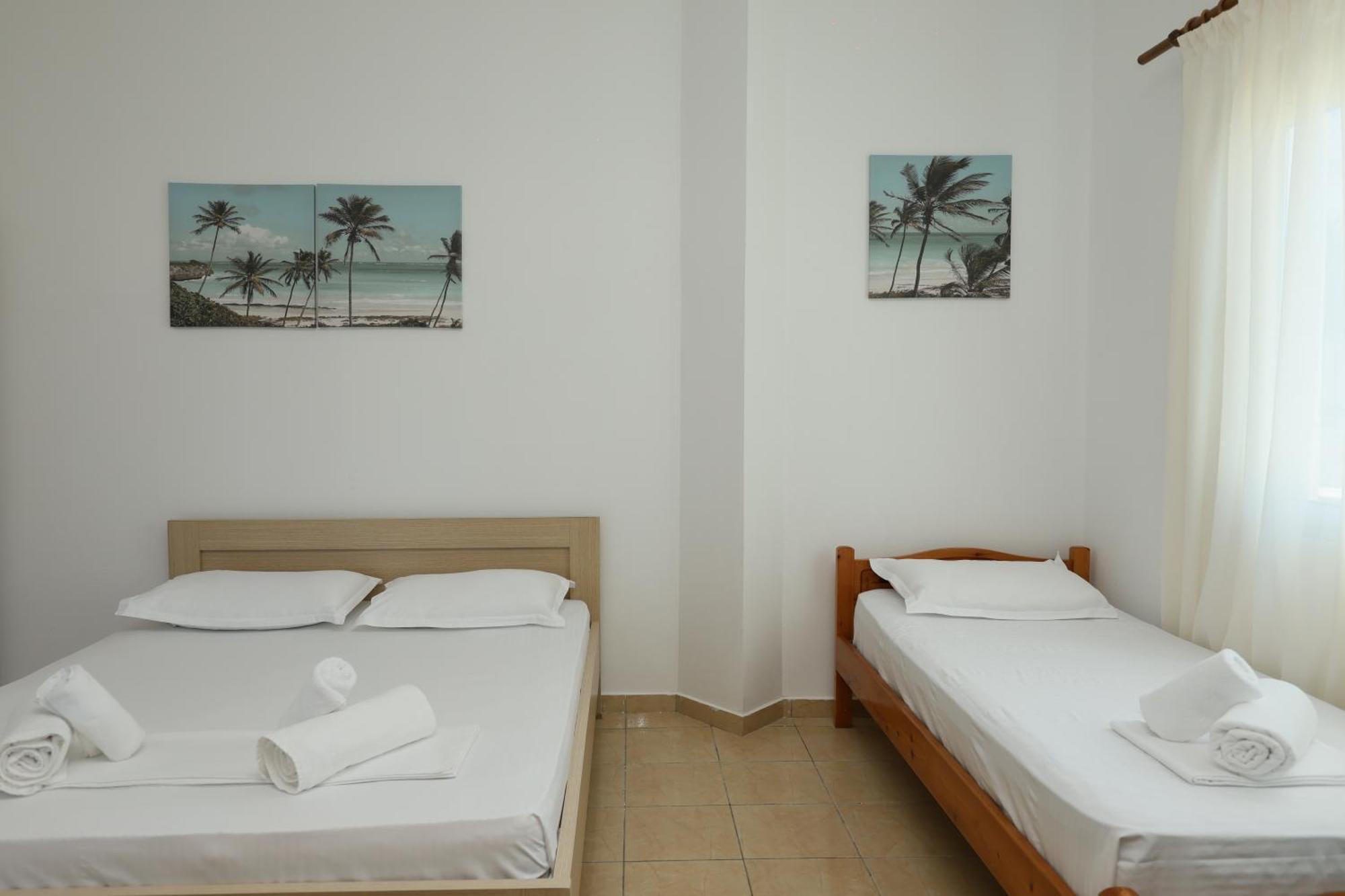 Michelle Apartments Ксамил Екстериор снимка